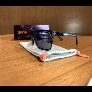 Spy Flynn Sunglasses: Black Ice